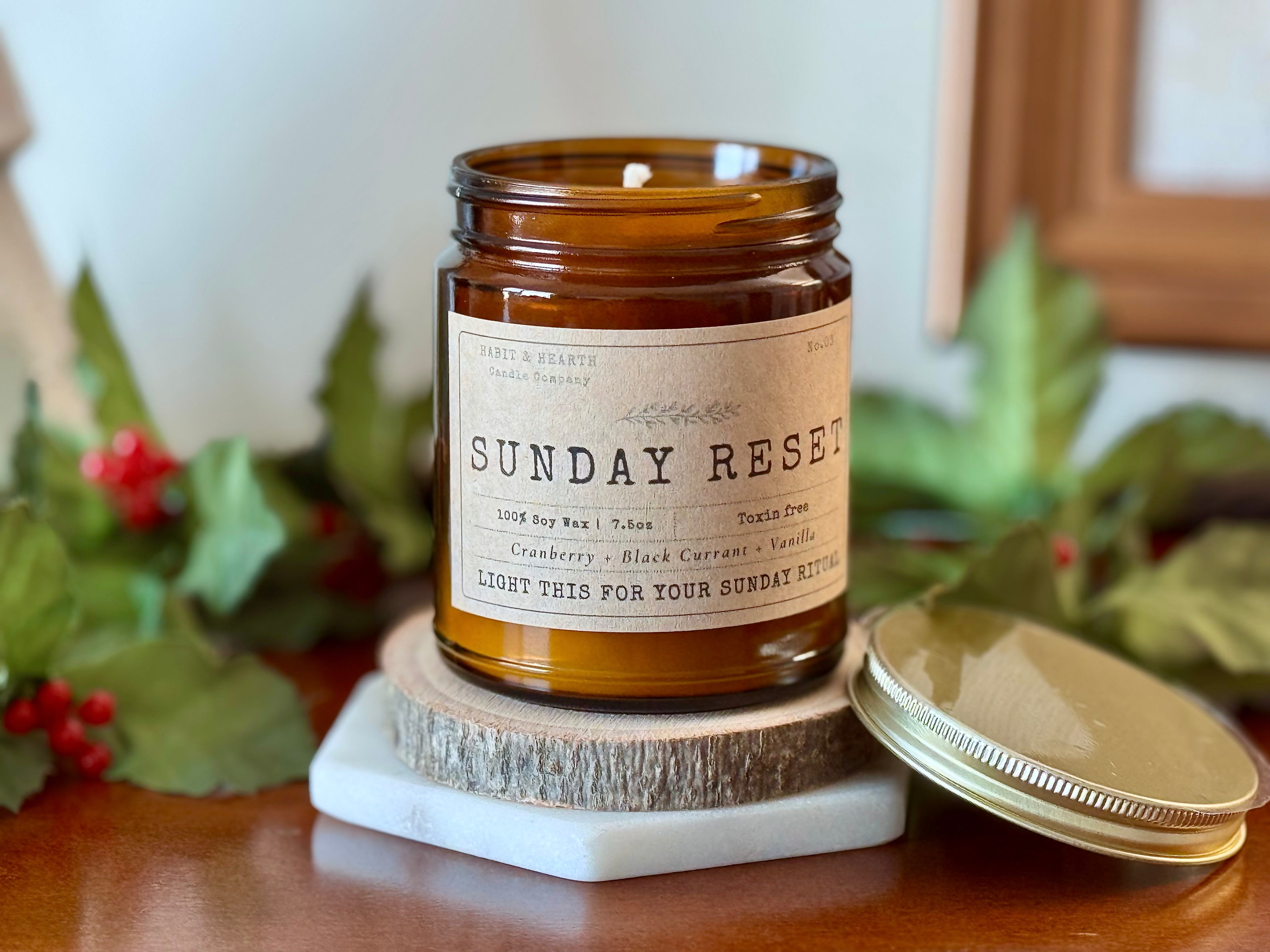 Sunday Reset (Amber Jar) - 7.5oz - Cinnamon + Cranberry + Green Leaves + Vanilla + Pine